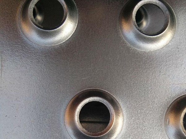 鱼眼防滑板